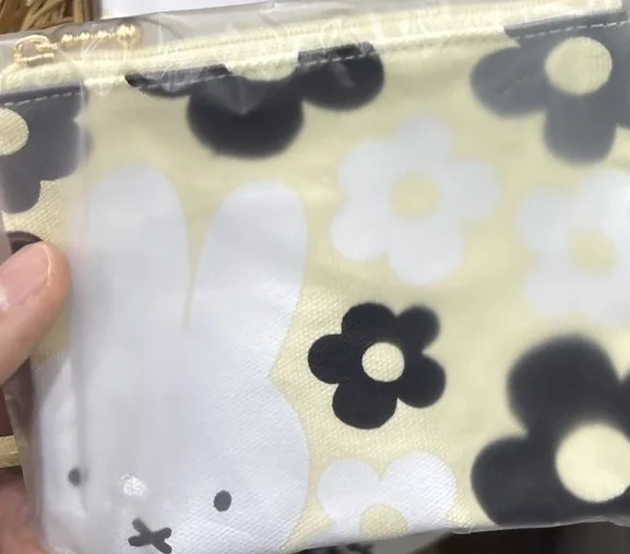 Miffy BIG FLOWER 扁平小包 1