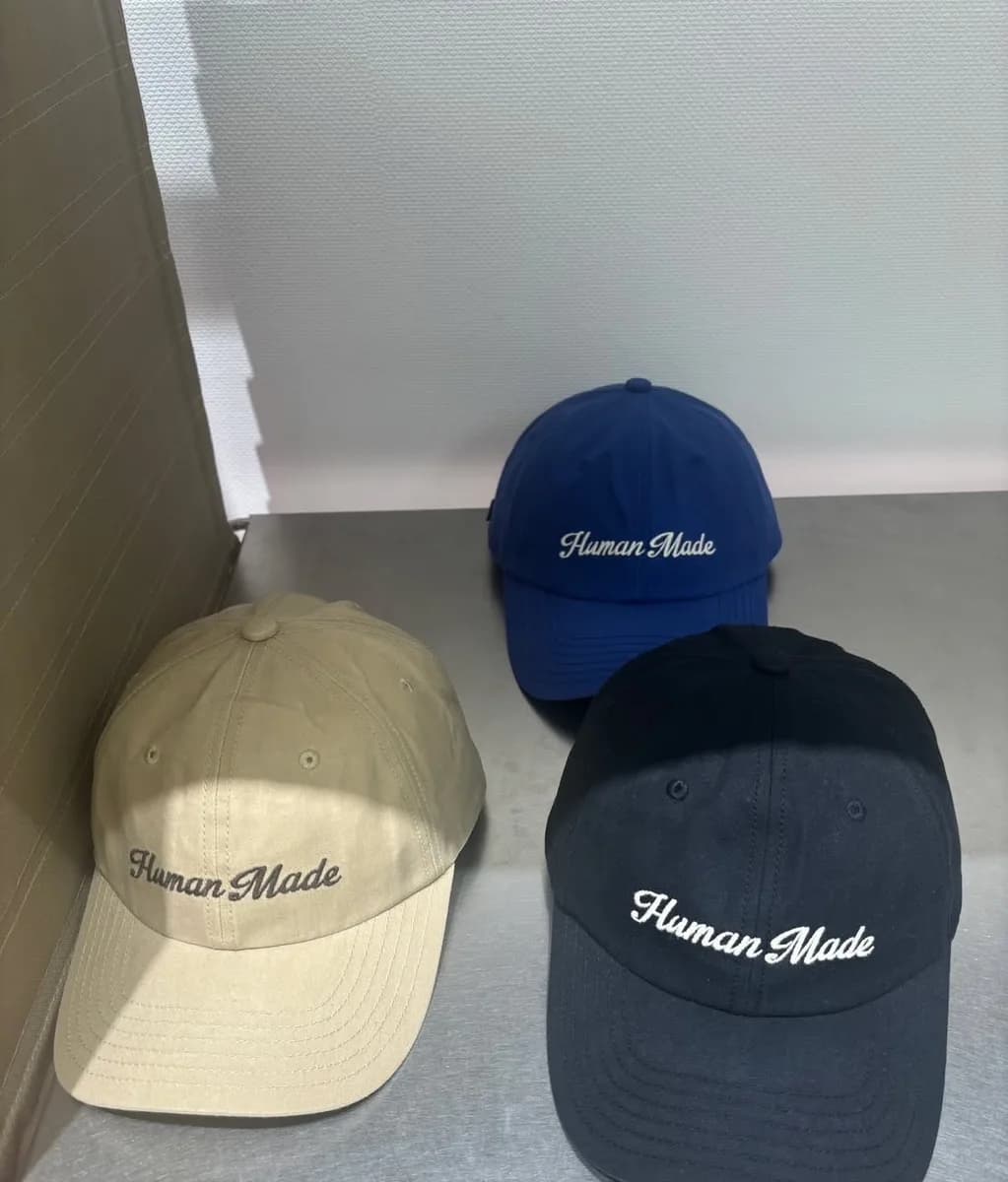 HUMAN MADE 草寫 Logo 棒球帽 1